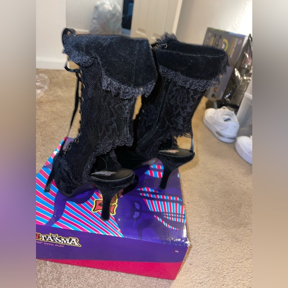 Funtasma Women’s Pirate-110/BVEL-B Ankle Boot - Picture 4 of 5